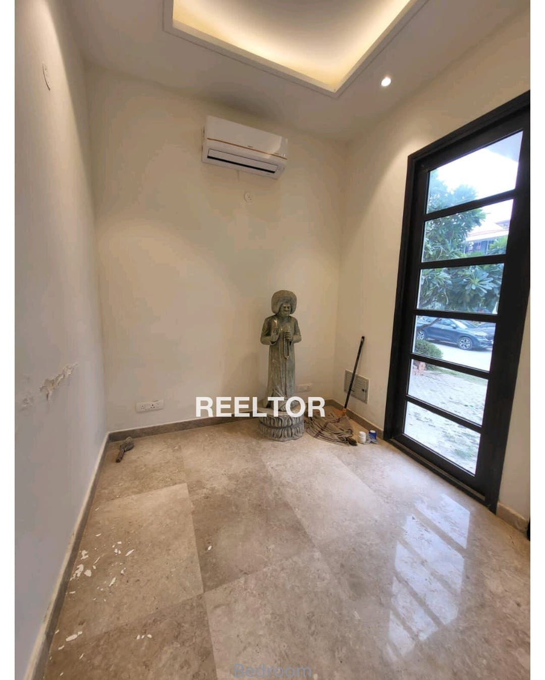 Image of 2500 sqft 5 BHK in sector 15 — For Sale