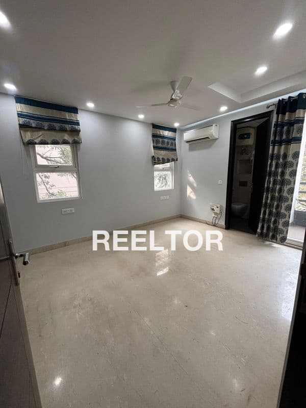 Image of Airy 1st Floor 8 BHK Villa in Baltana