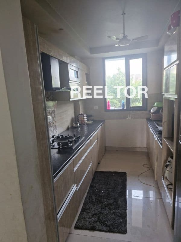 Image of Vastu Compliant 5 BHK Villa for Rent in Sector 54