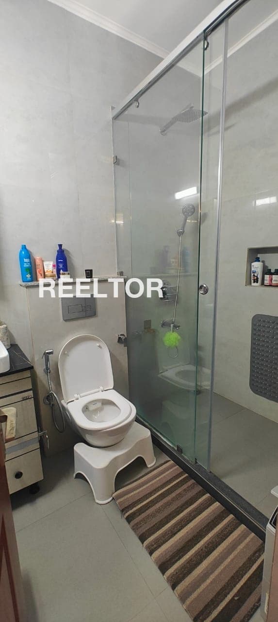 Image of Park-Facing 5 BHK Villa for Rent in Sector 55