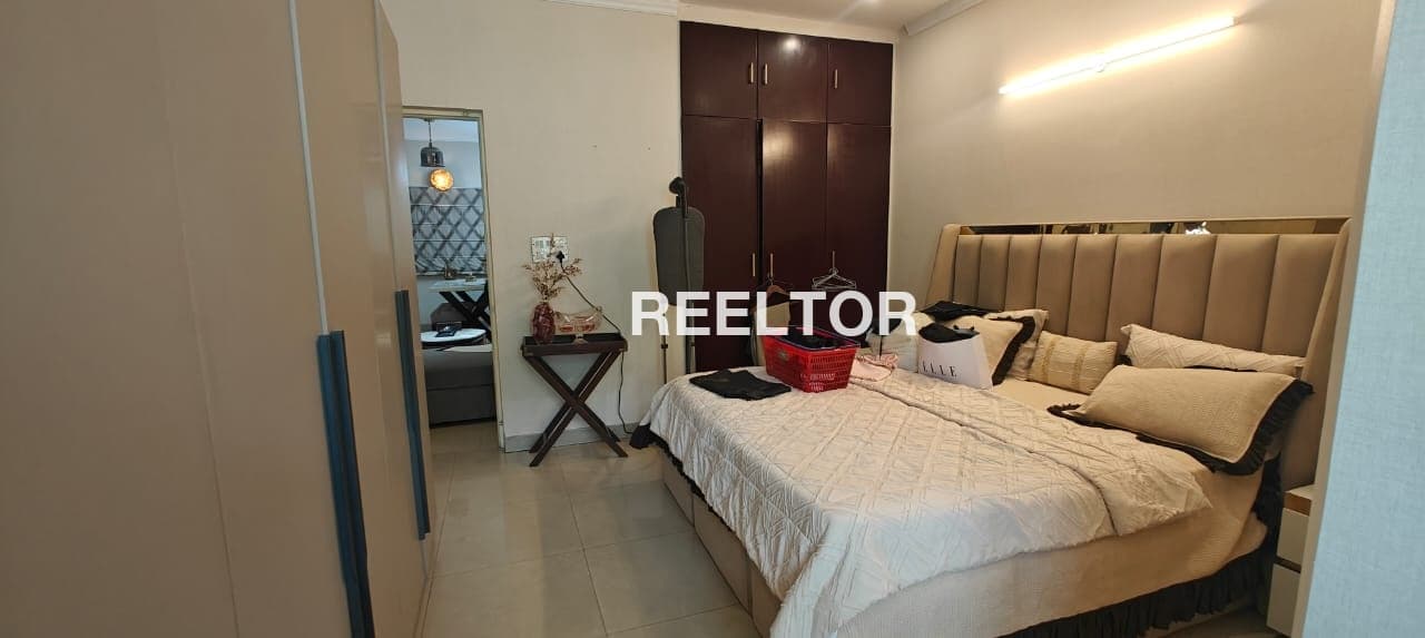 Image of Airy 5th Floor 6 BHK Villa in Sector 77