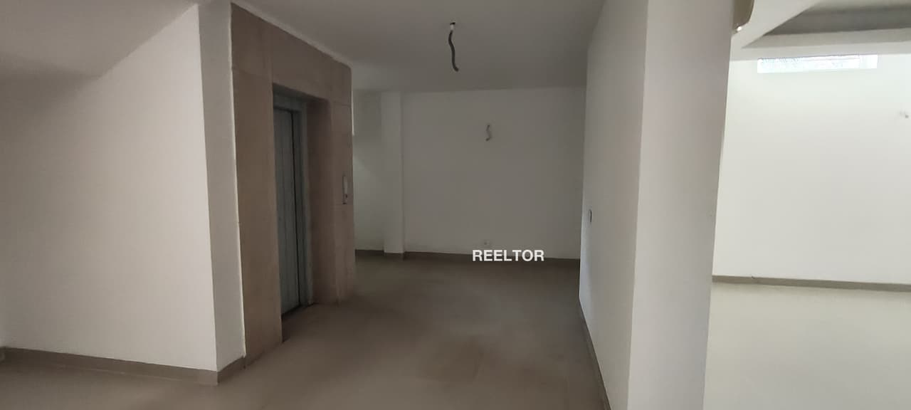 Image of SHOLINGANALLUR TNHB Block 1 7 BHK Villa for Sale