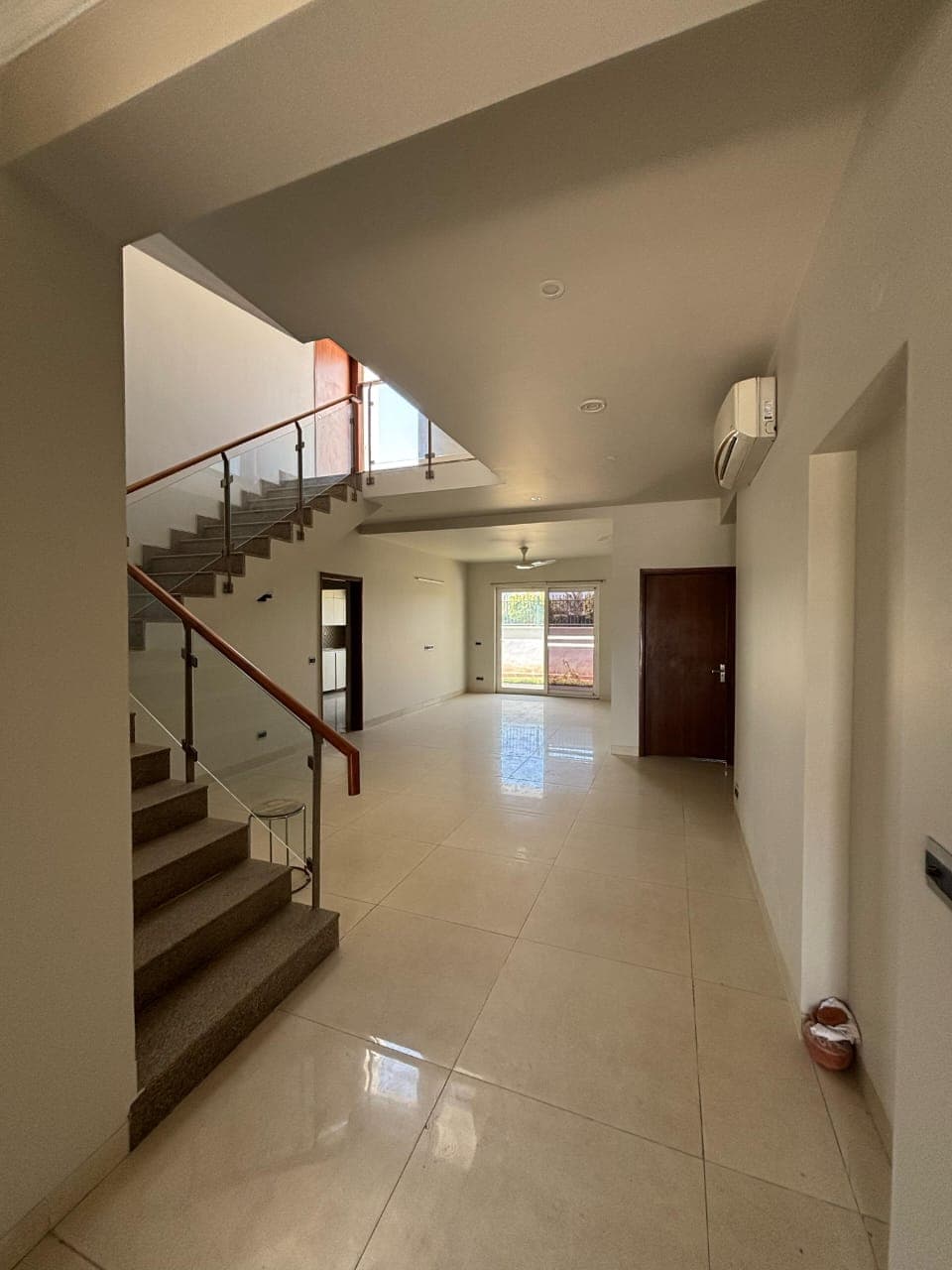 Image of Fully Ventilated 7 BHK Villa in Dronagiri Sector 6