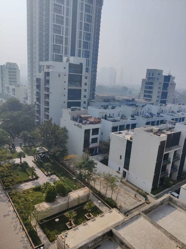 Image of Move-In-Ready 8 BHK Villa in Dwarka Sector 10