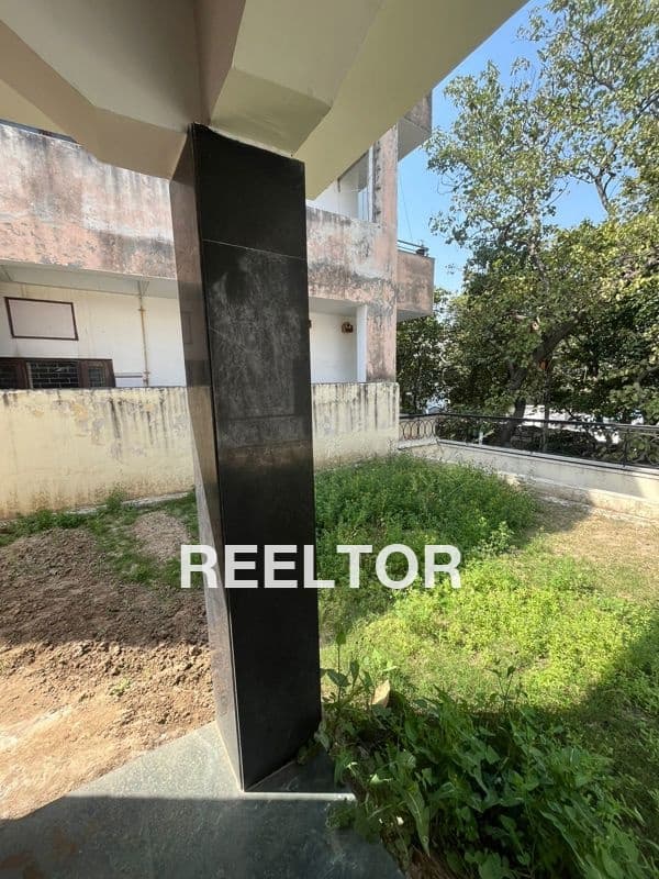 Image of 4982 sqft Carpet 6 BHK in sector 87, Noida