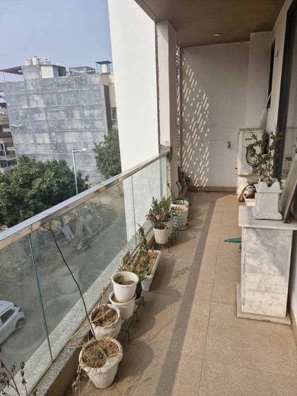 Villa For Rent In Mausampur Mahwa