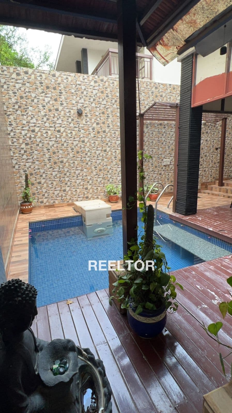 Image of Luxurious 5 BHK Villa for Sale in Rohini Sector 6