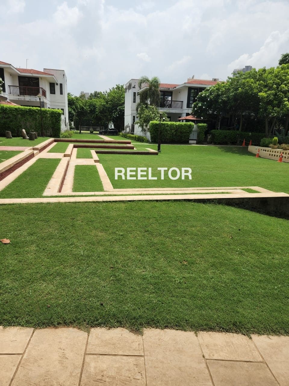 Image of Luxurious 5 BHK Villa for Sale in Rohini Sector 6