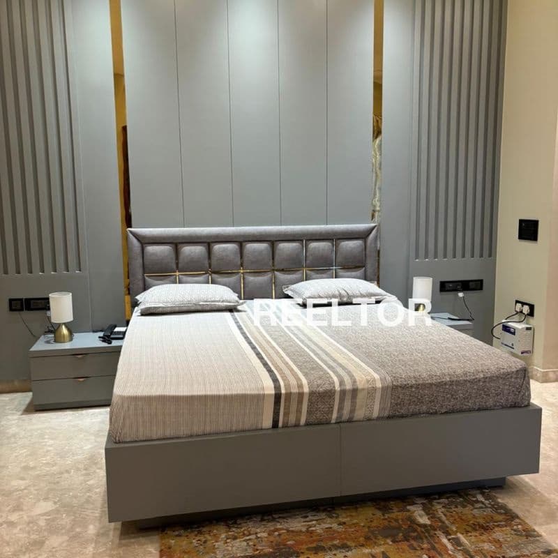 Image of Semi luxury 8 BHK Villa for Sale in Naradpura