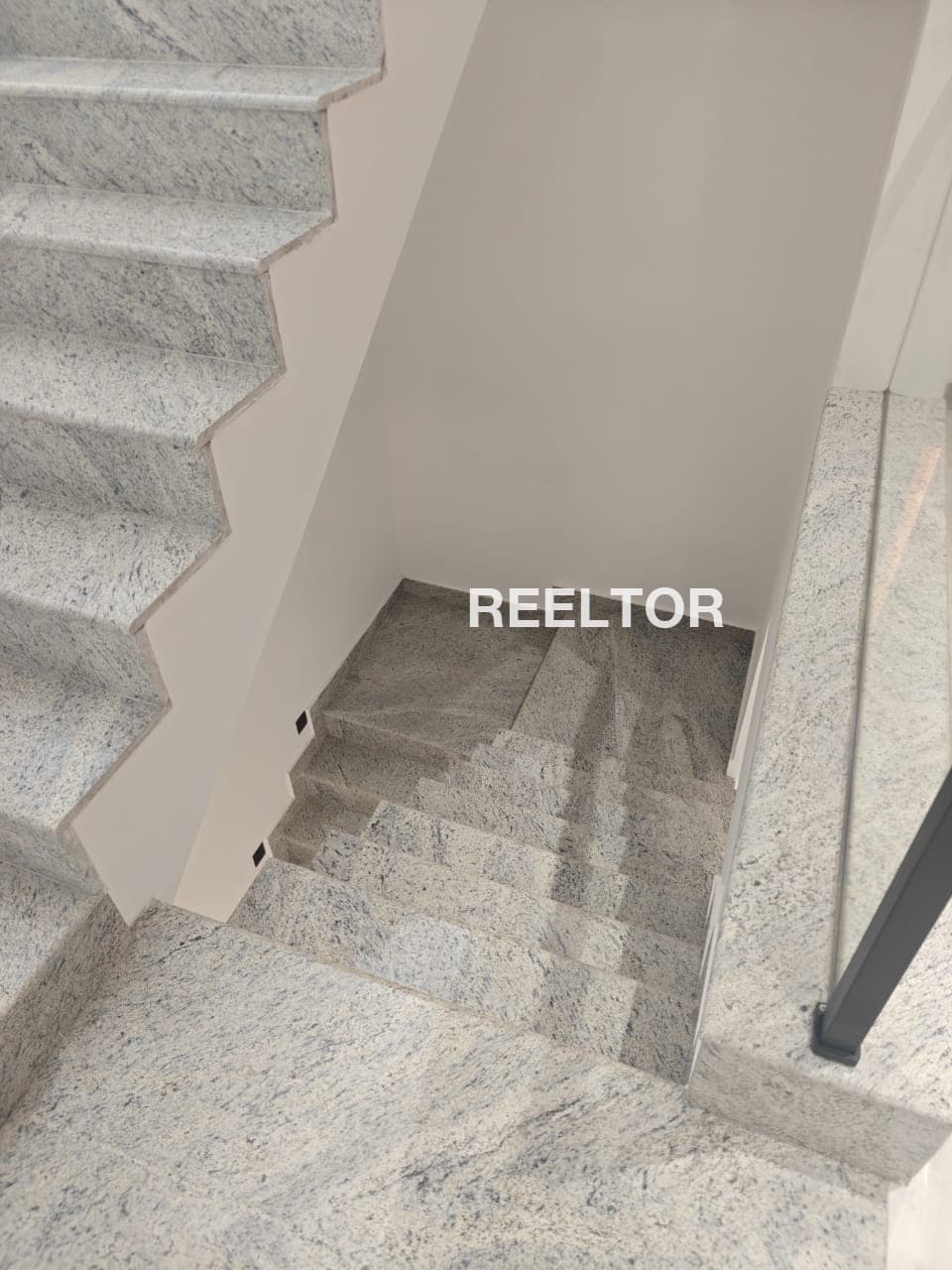 Image of Value for money 6 BHK Villa for Sale in Yamuna Expressway