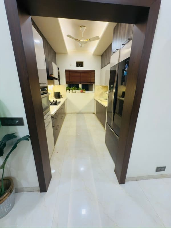 Image of Spacious 2404 sqft Carpet 7 BHK in Airoli Sector 3