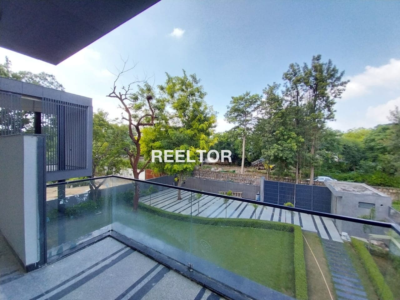 Image of Family-Friendly 5 BHK Villa in MOGAPPAIR WEST Block 4, Chennai