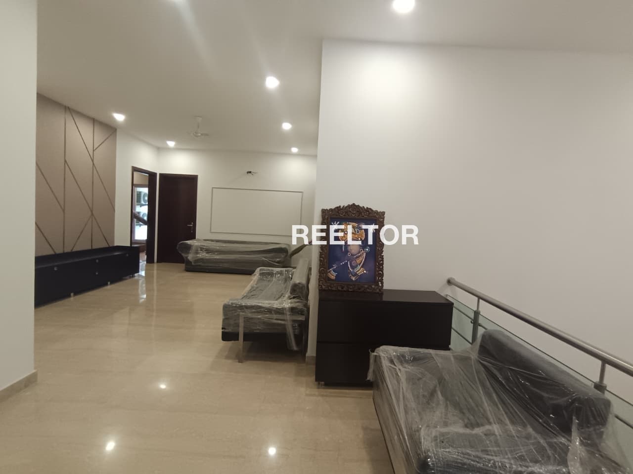 Image of Well maintained 8 BHK Villa Available for Sale in Gokalpuri