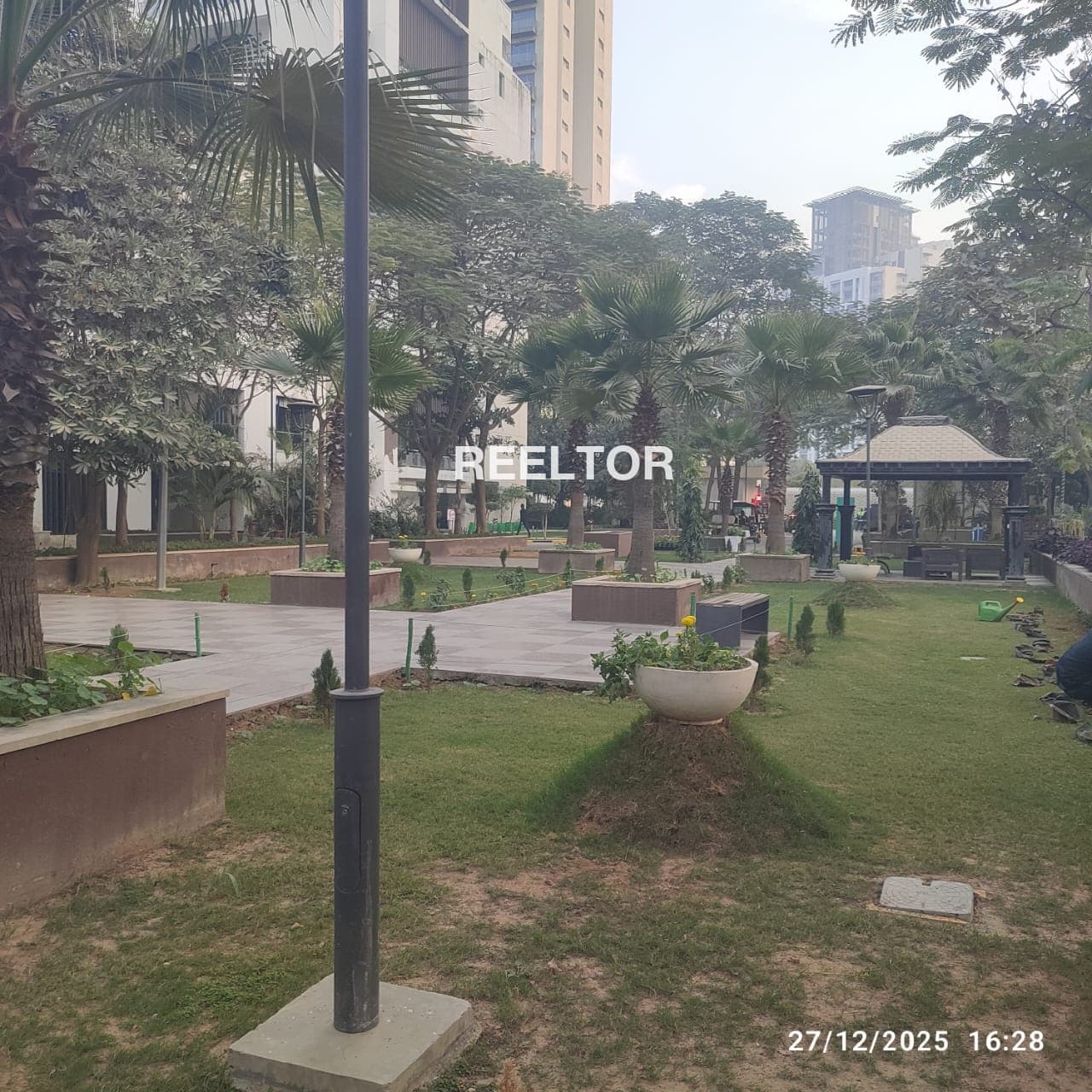 Image of Semi luxury 5 BHK Villa for Rent in Dwarka Sector 18