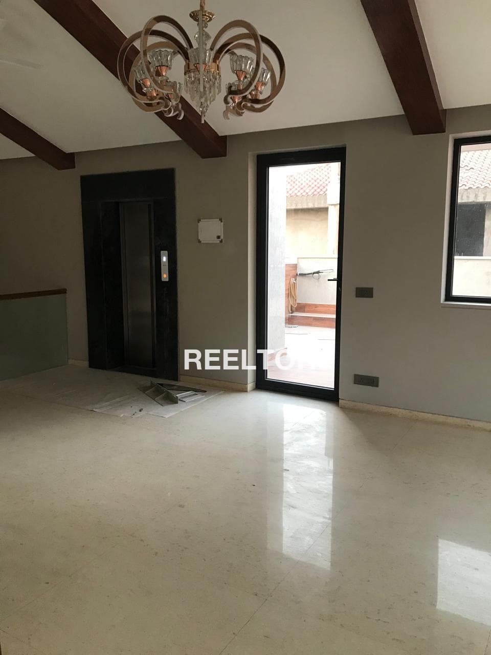 Image of Rental-Yield 6 BHK Villa in Defence Colony Block C,  Delhi