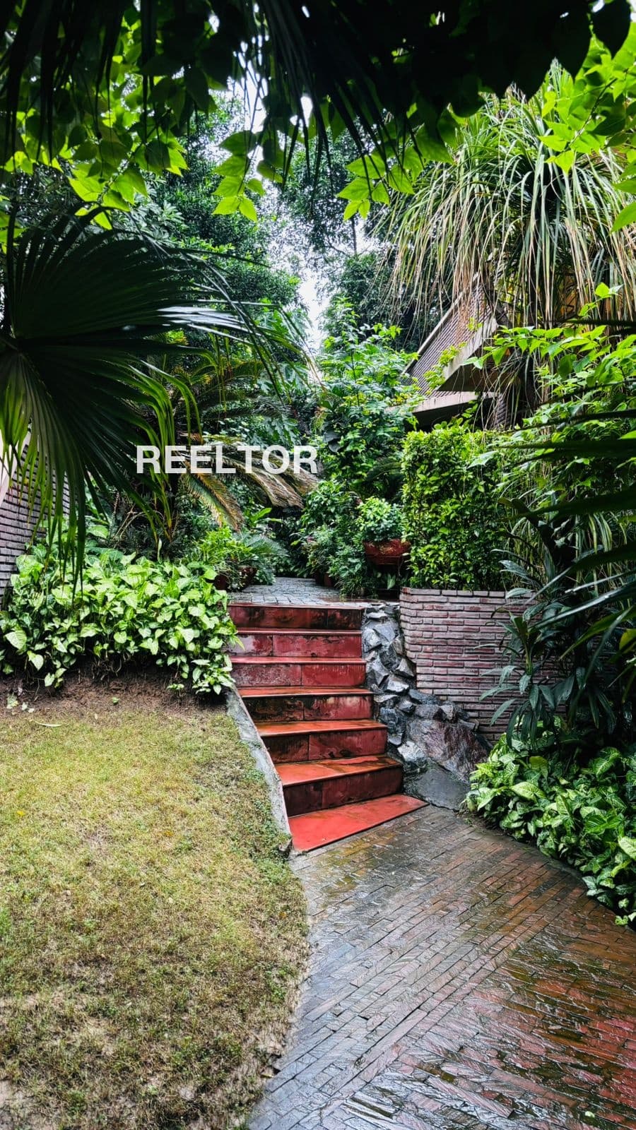 Image of Well-Connected 7 BHK Villa in Dronagiri Sector 20