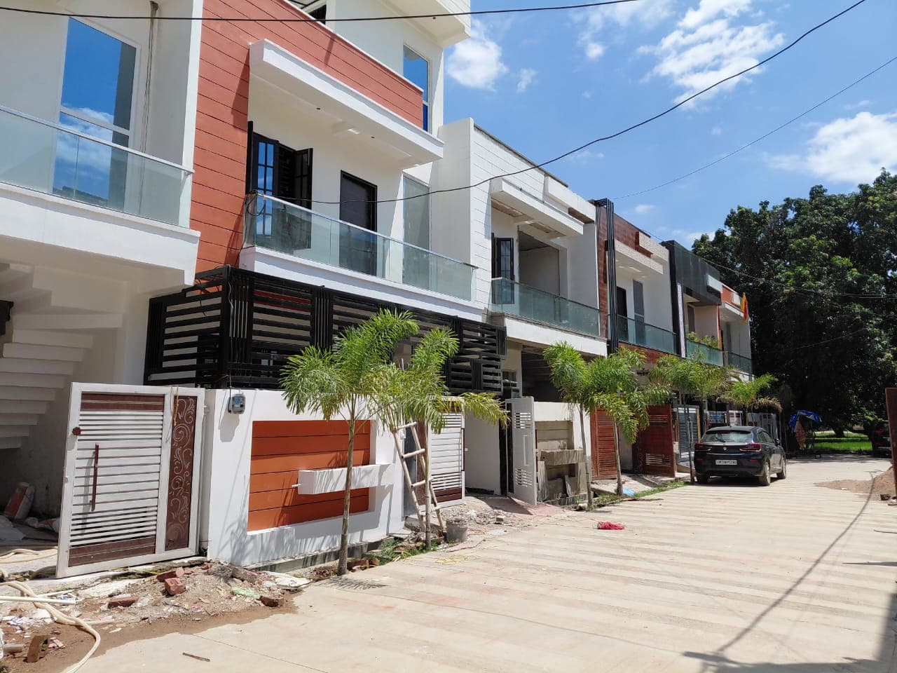 Image of South-Facing 8 BHK Villa for Sale in Dwarka Sector 25