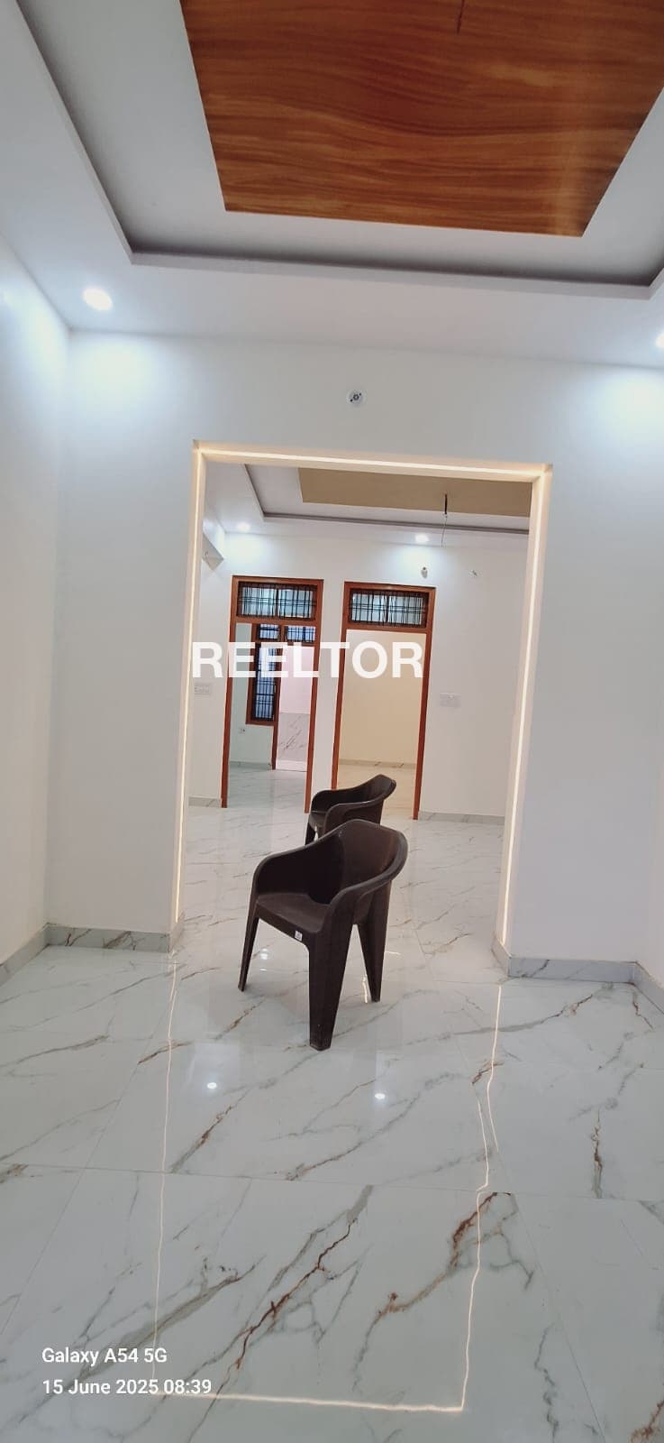 Image of East-Facing 6 BHK Villa for Sale in Sector 41