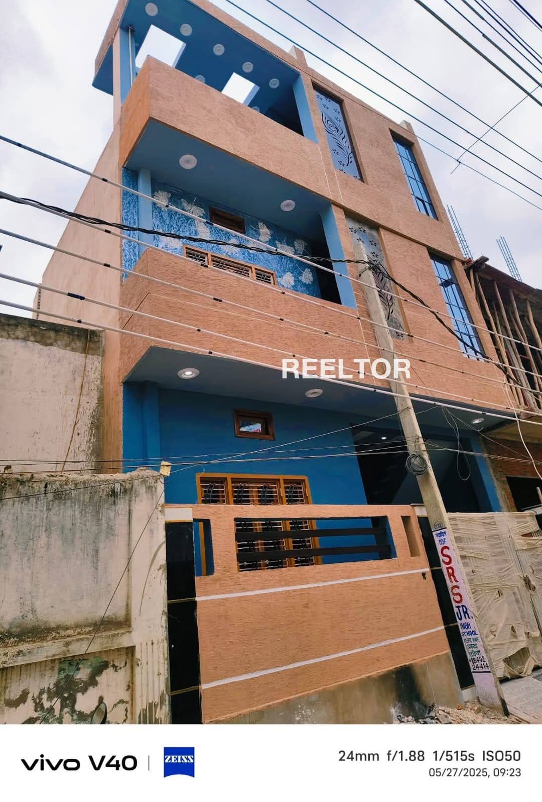 Image of 8 BHK 1st Floor Villa for Rent in Officers Campus Colony