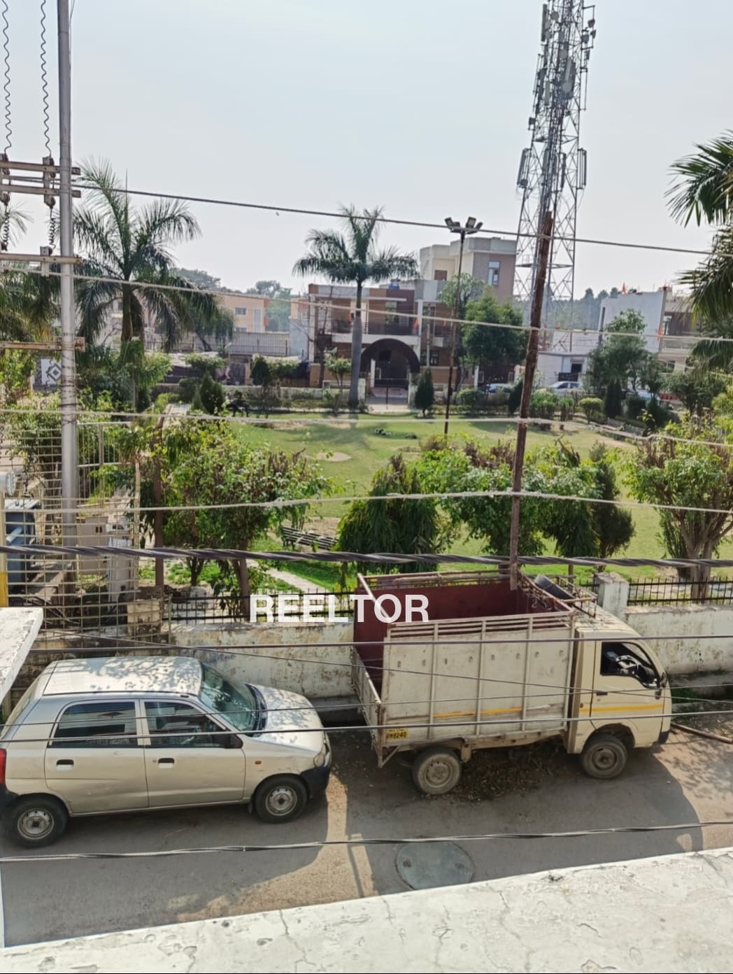 Image of 8 BHK Villa near Schools & Hospitals in Lal Kothi