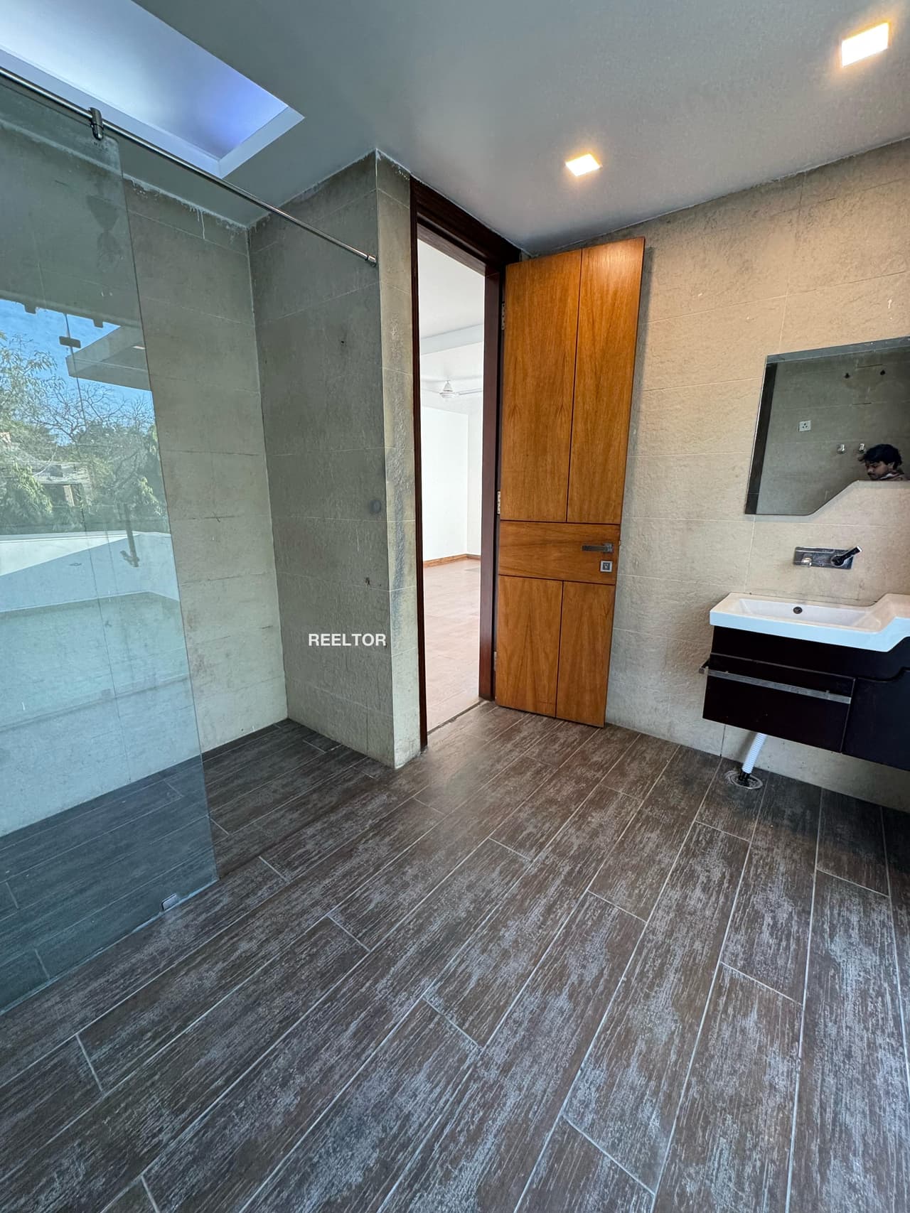 Image of 8 BHK | 2450 sqft | 4th Floor | Bommasandra Industrial Area Phase 3