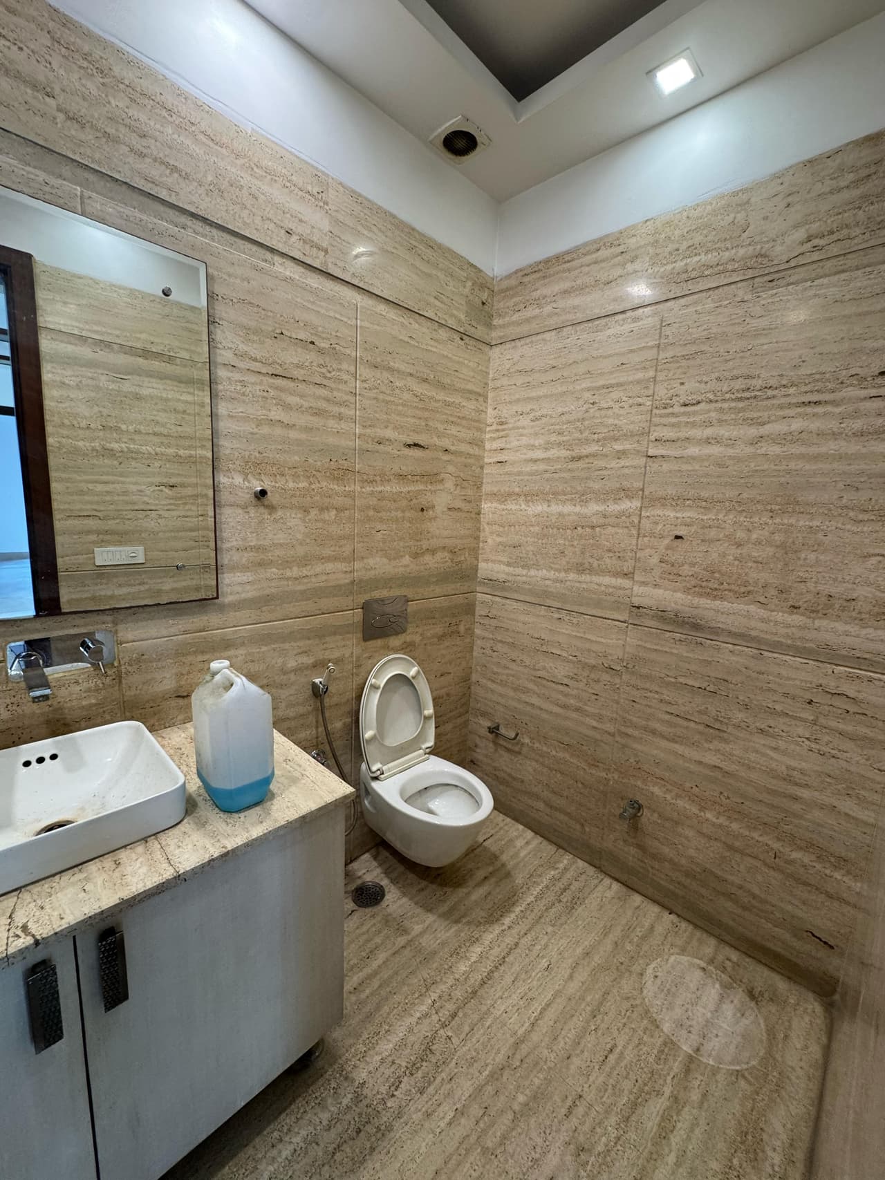 Image of Wide Balcony 6 BHK Villa in Kolar Road Sector A, Bhopal