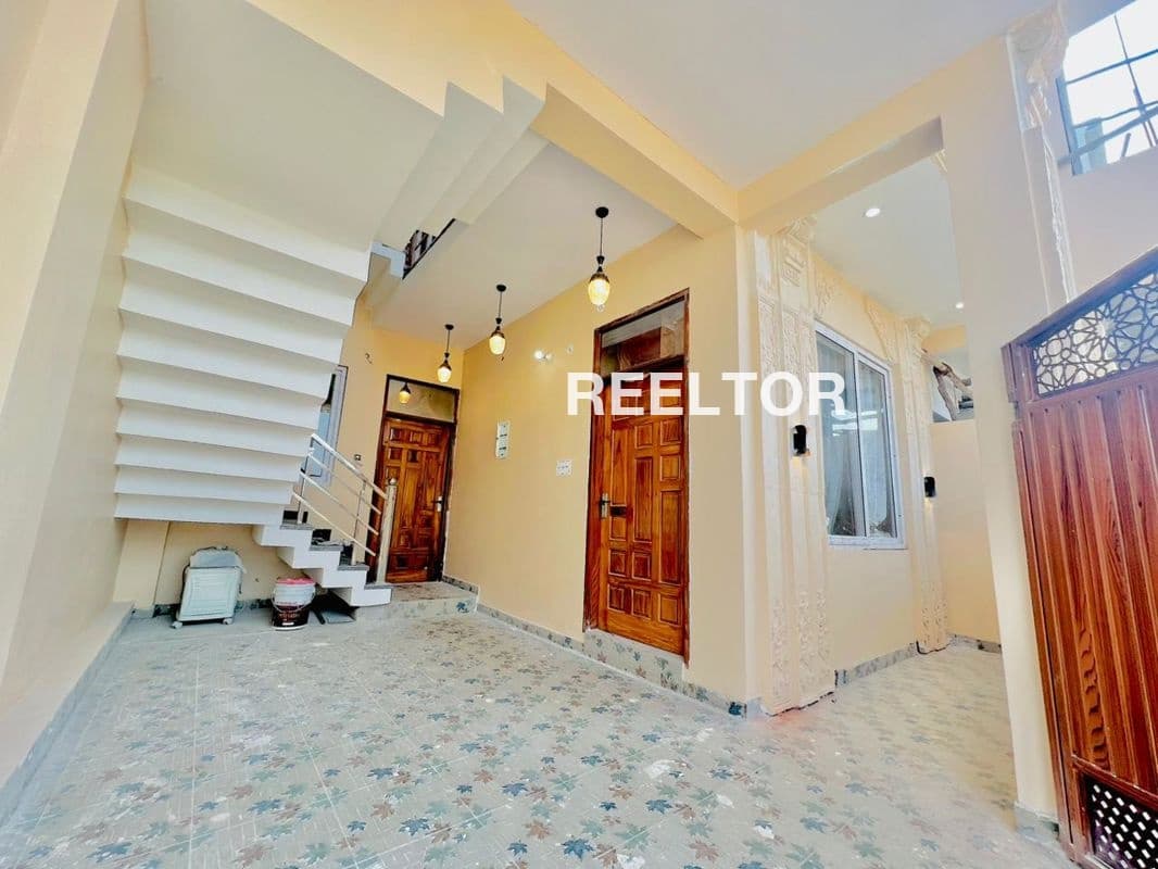 Image of Reasonably Priced 5 BHK Villa in Sector 10