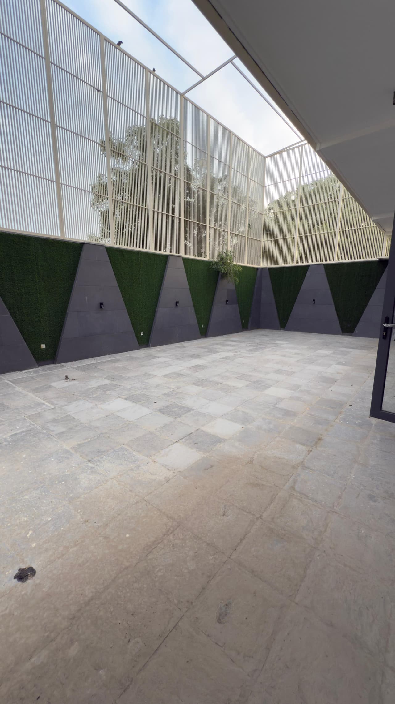 Shop For Rent In Mori Gate Kotwali