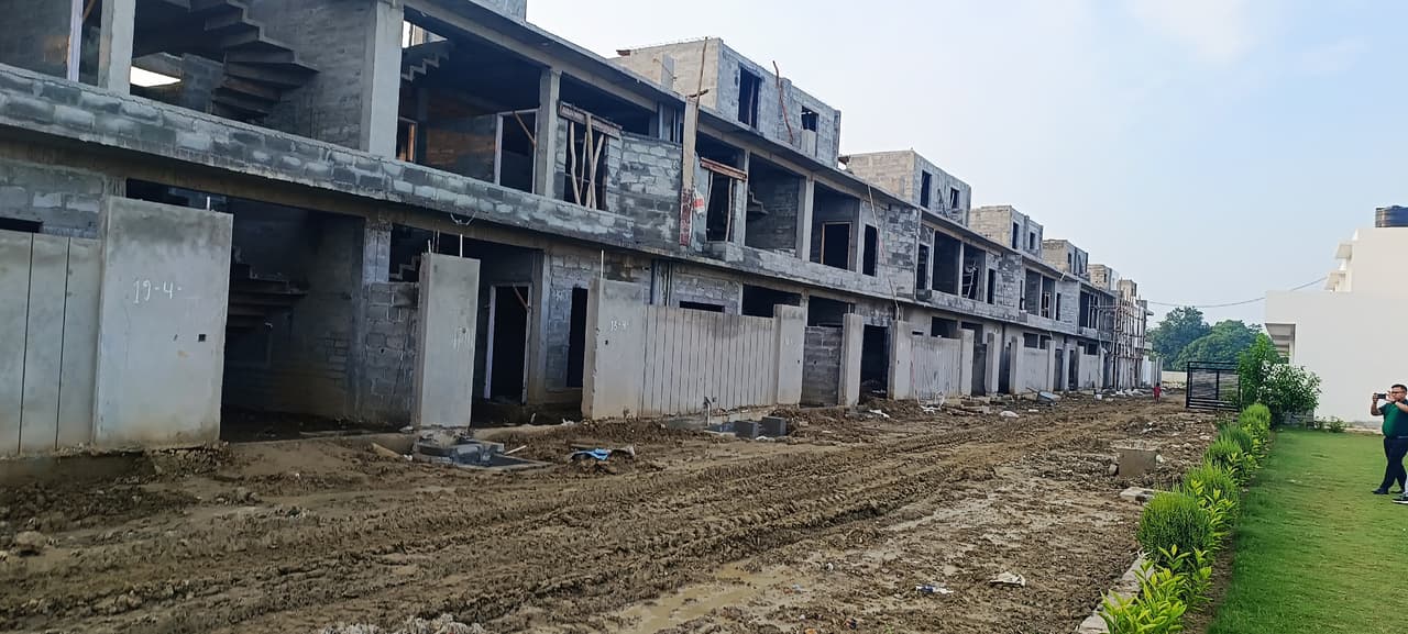 Explore 4 Bhk In Tulip Grand For Sale Kharkhoda