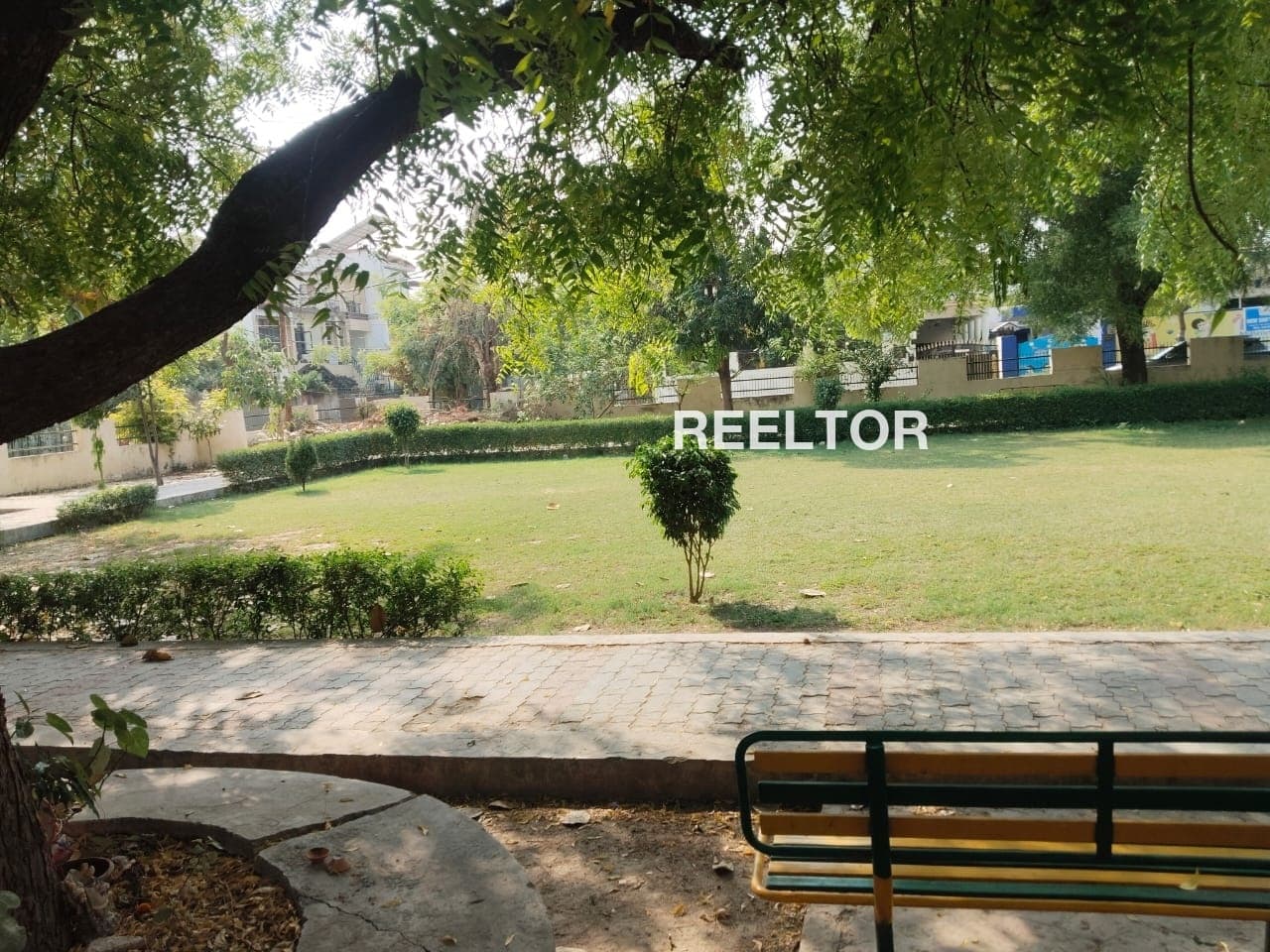 Image of 8 BHK 3rd Floor Villa for Rent in Hazipur