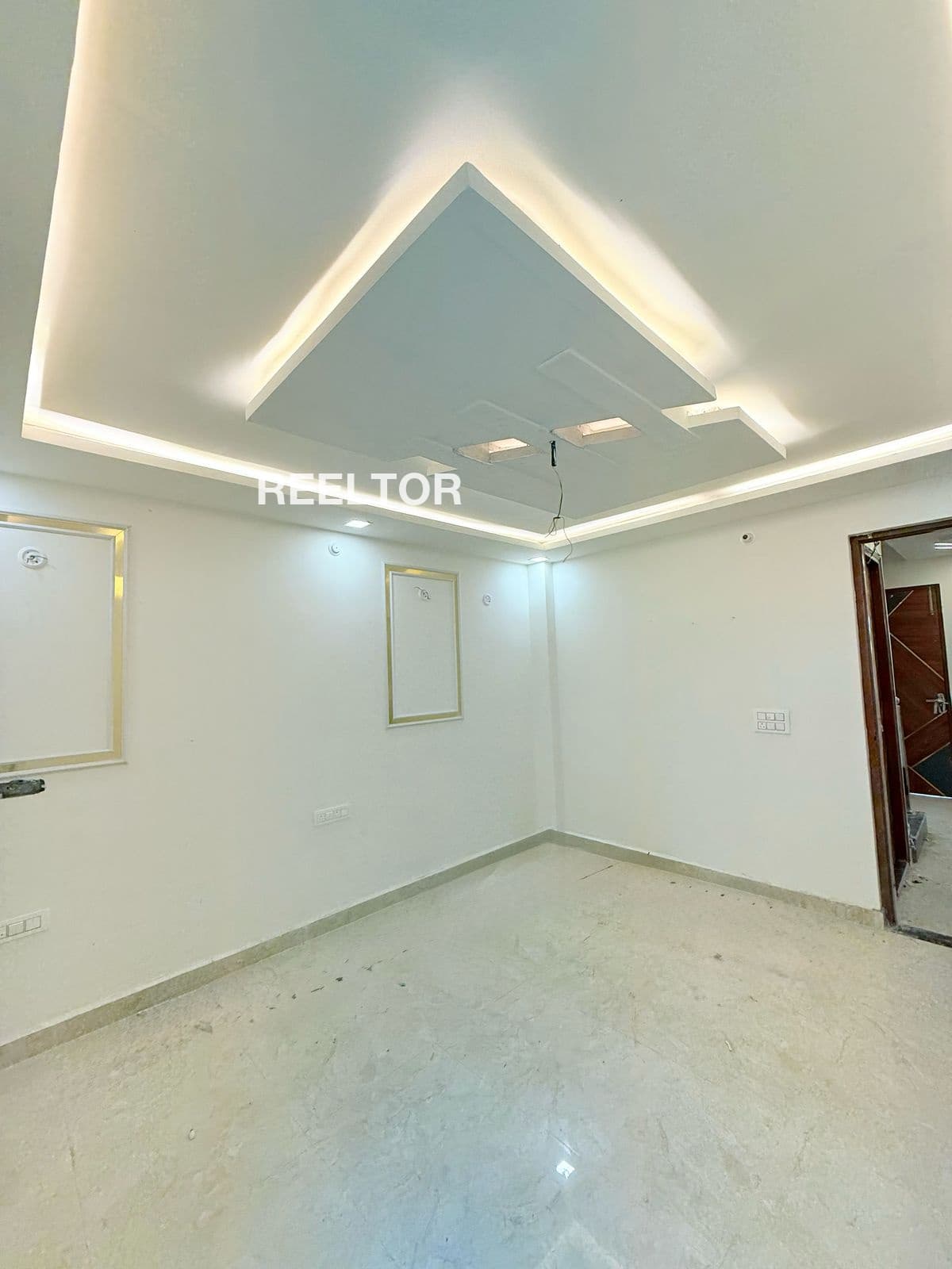 Image of 5350 sqft 8 BHK Villa for Rent in Dwarka Sector 6