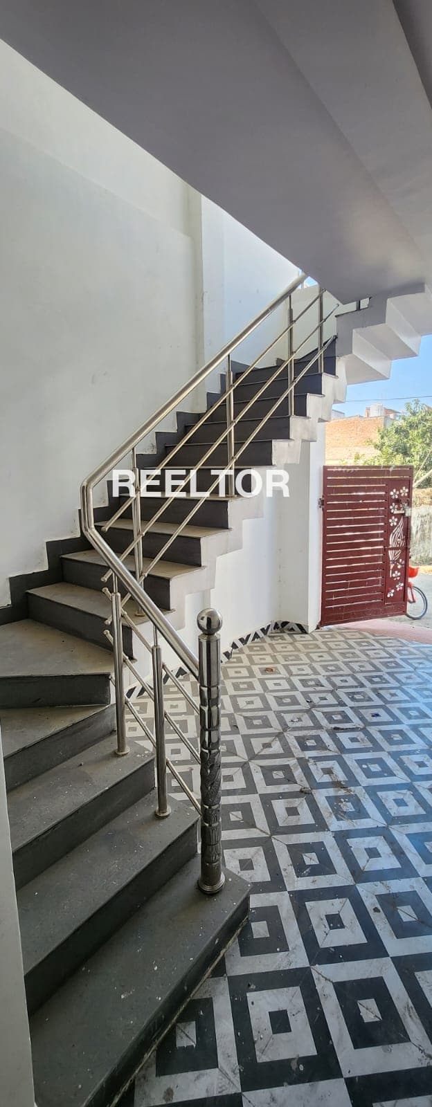 Image of Fully Ventilated 6 BHK Villa in Sector 16C