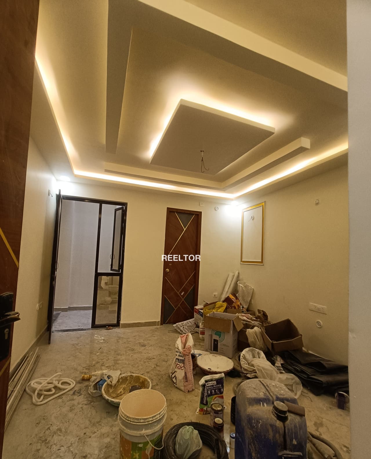 Image of Semi Furnished 5 BHK Villa for Sale in Sector 10, Greater Noida