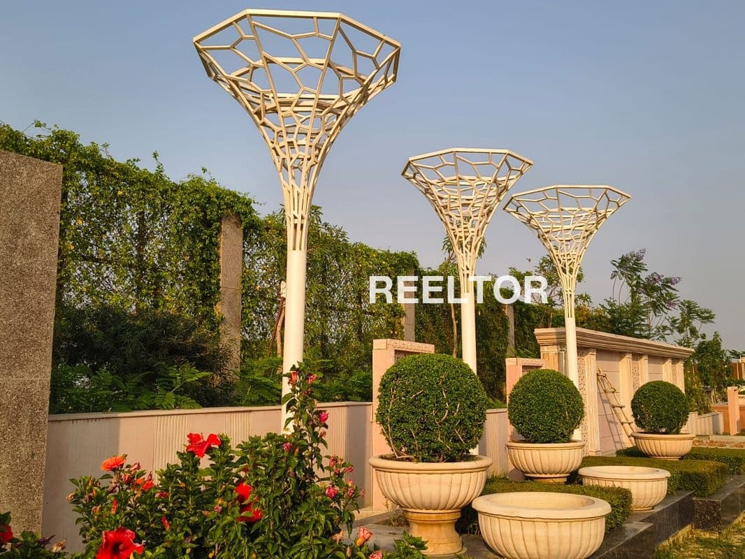 Explore 2 Bhk In Trump Tower For Sale Mumbai