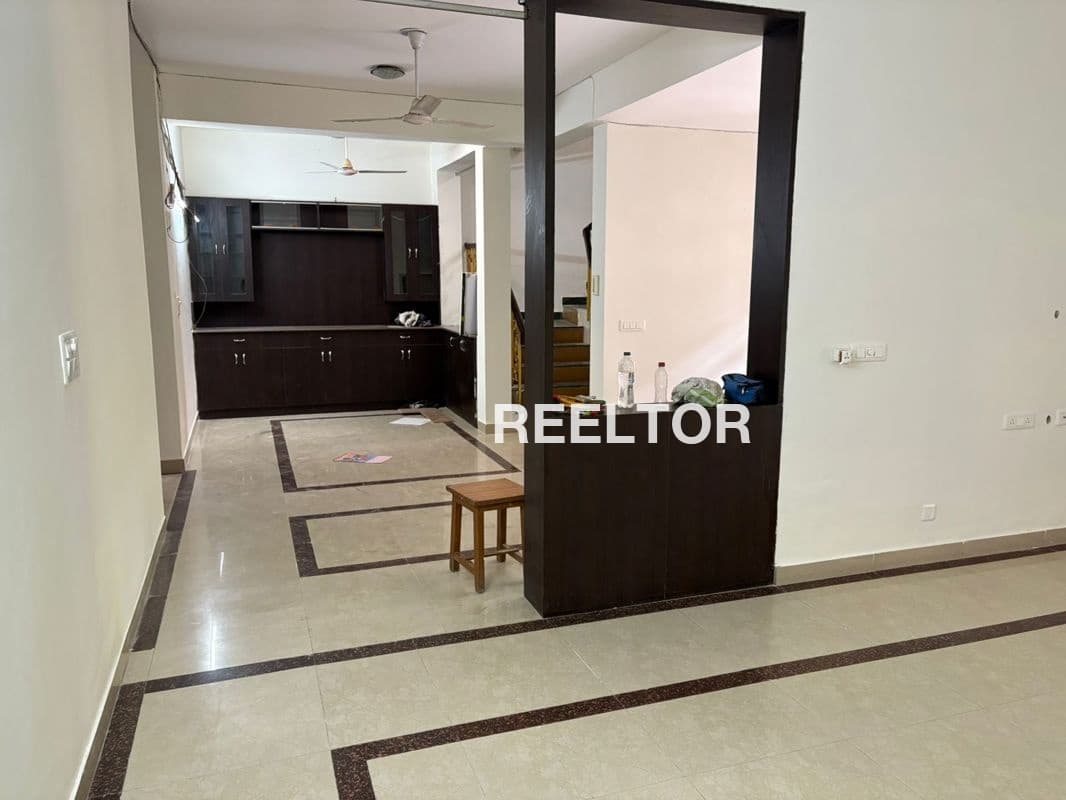 Image of R K Puram Sector 13 Prime 6 BHK Villa for Rent