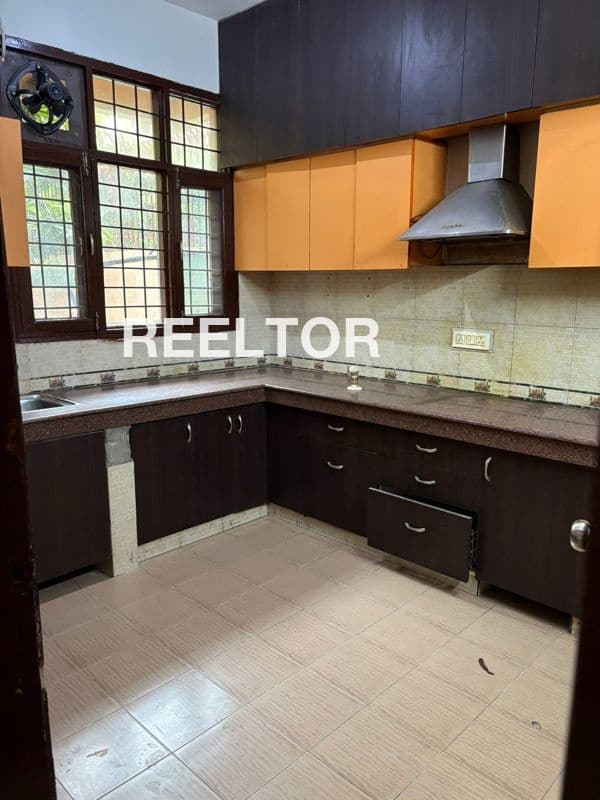 Image of R K Puram Sector 13 Prime 6 BHK Villa for Rent