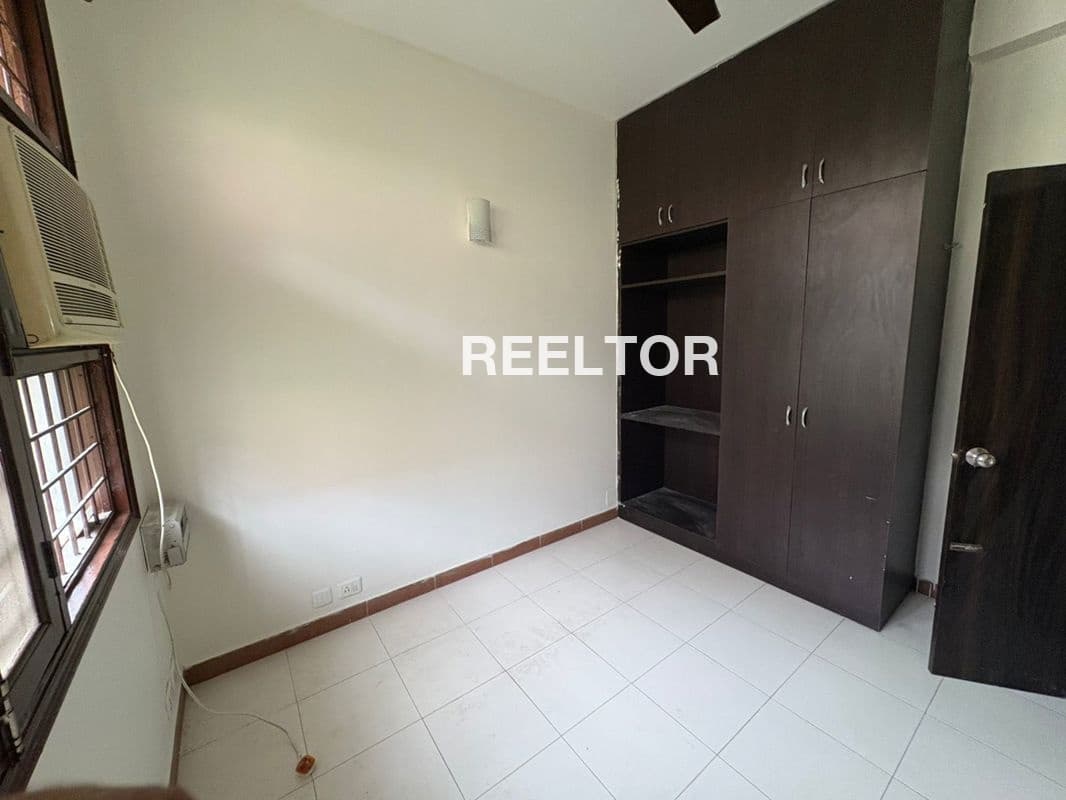 Image of New Listing: 7 BHK Villa for Rent in Gandhinagar Sector 2