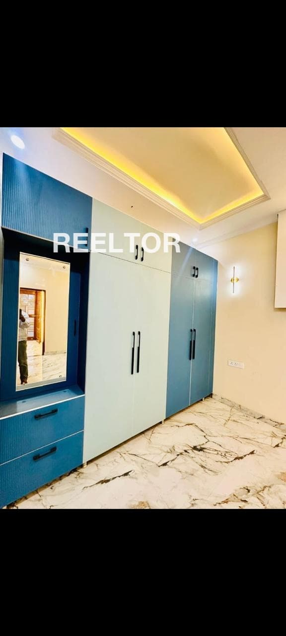 Image of Prime 2nd Floor 7 BHK Villa in Sahakar Marg