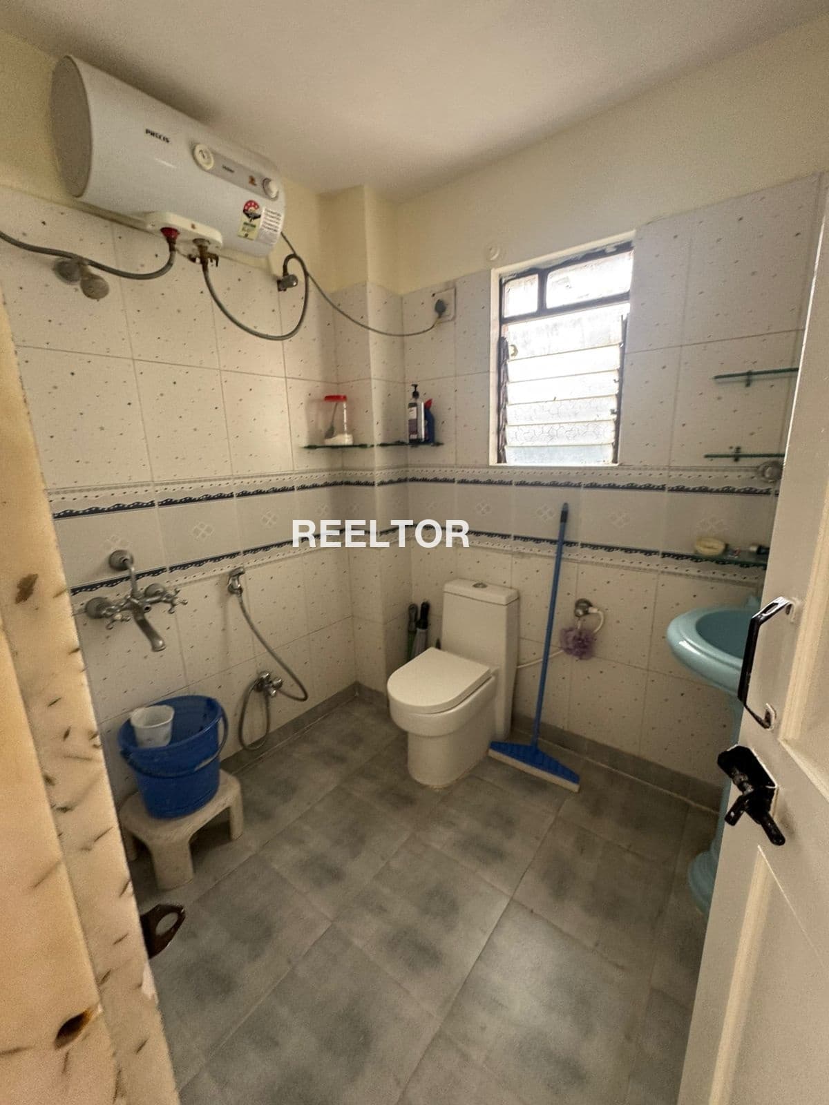 Image of For Sale: 8 BHK Villa in Rohini Sector 4