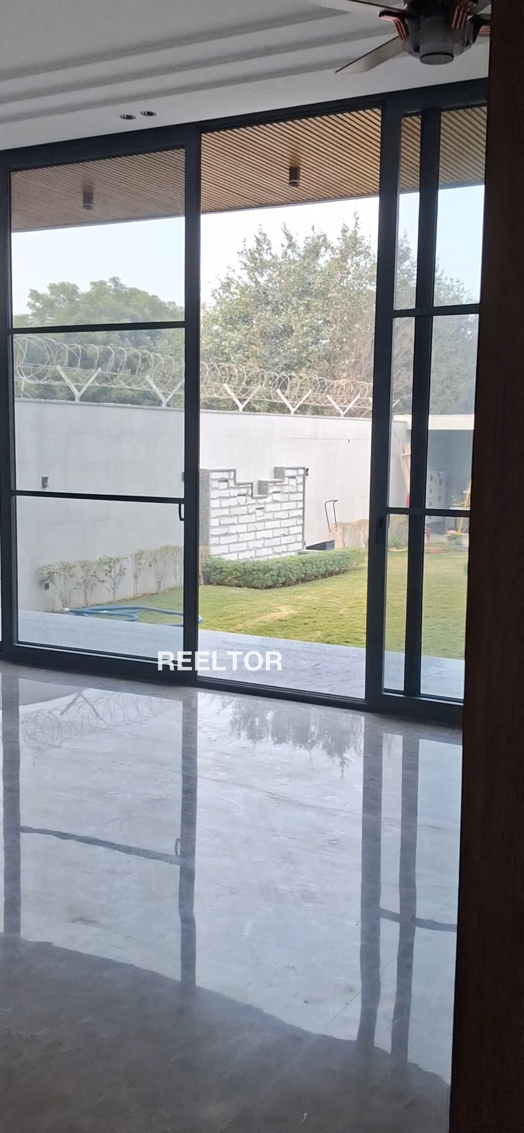 Image of 4050 sqft 7 BHK in Rohini Sector 14 — For Rent