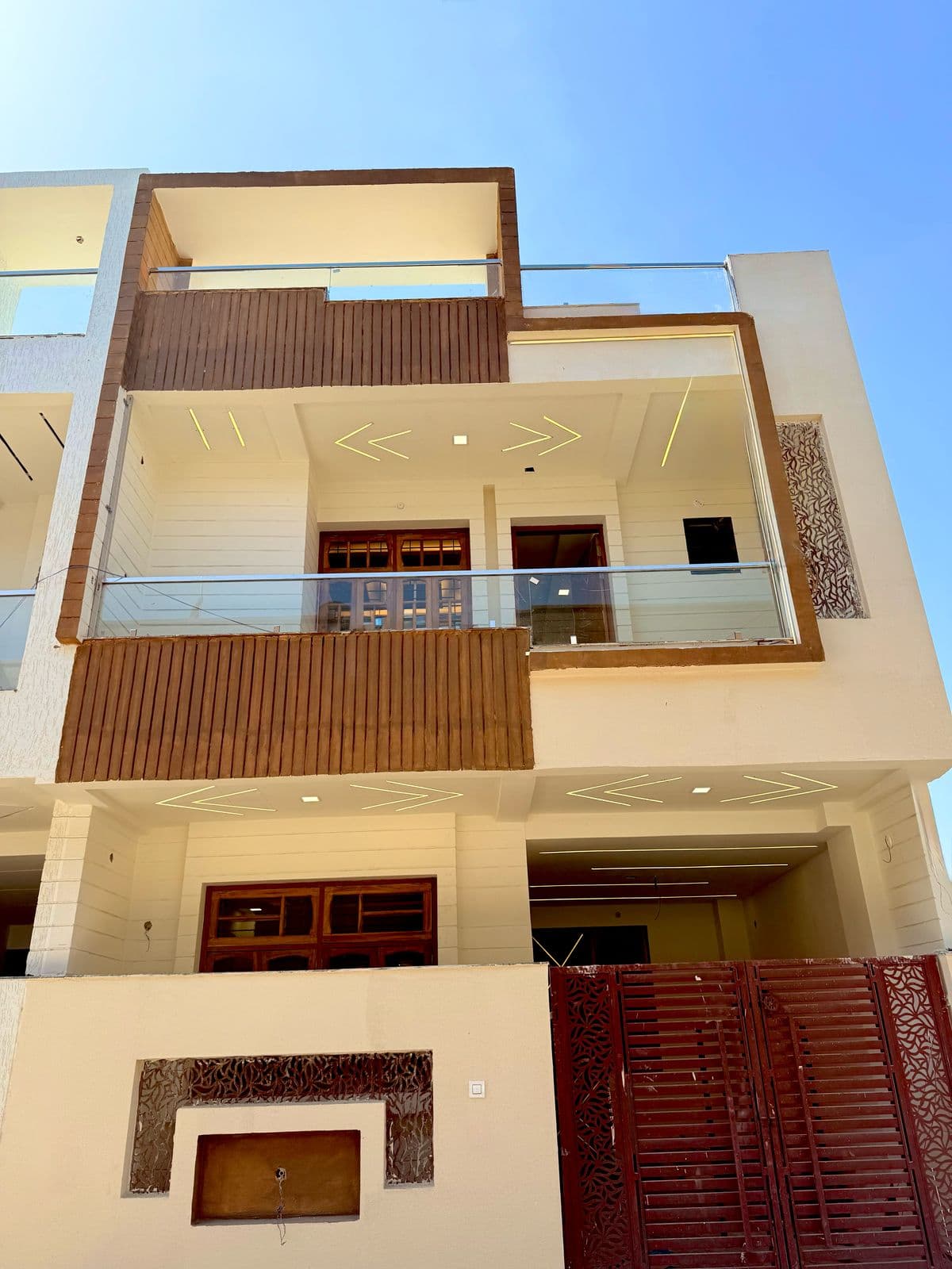 Image of Independent 8 BHK Villa in Sector 53, Faridabad