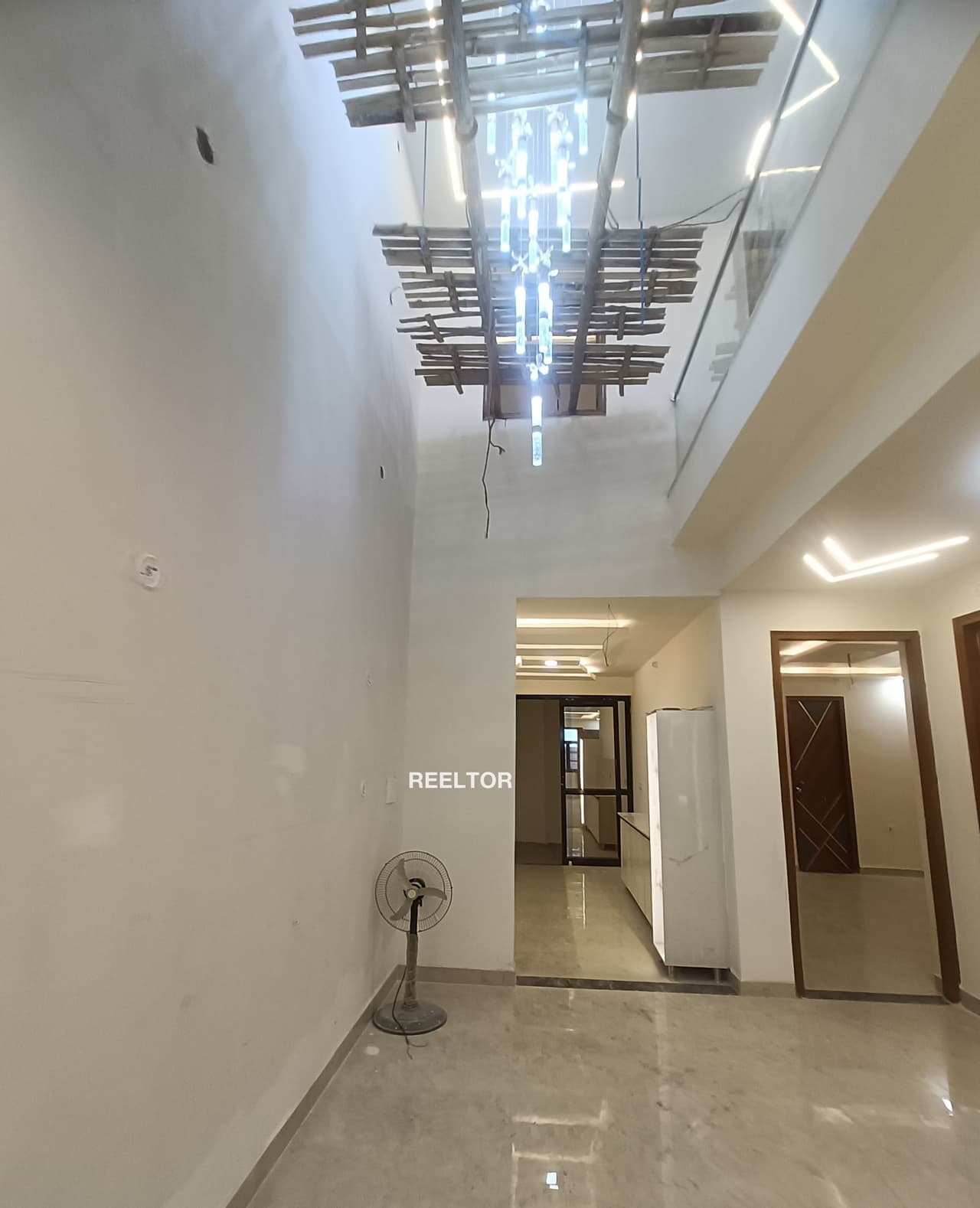 Image of Corner & Airy 6 BHK Villa in sector 123, Noida