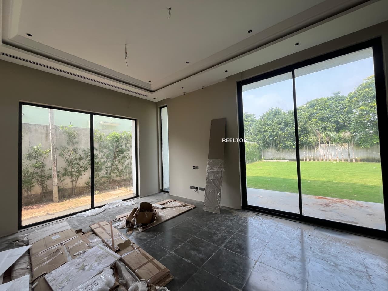 Image of 6 BHK Villa — 6046 sqft Carpet, Kaushambi