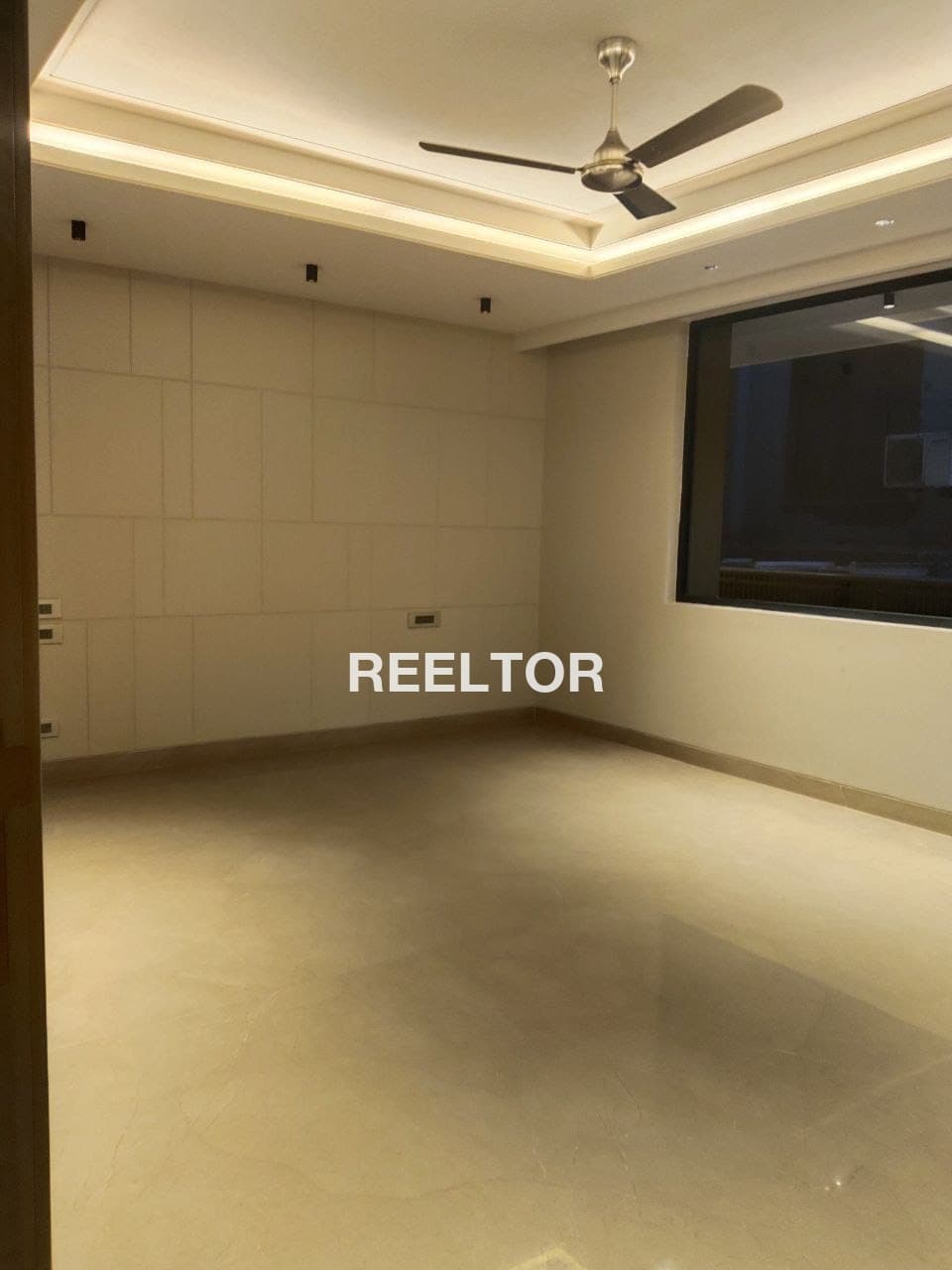 Shop For Rent In Auli