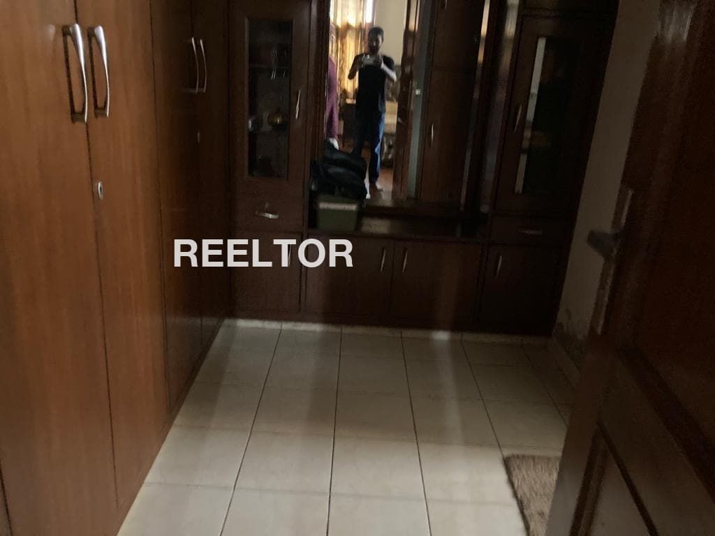 Image of Bright 2nd Floor 6 BHK Villa in Dwarka Sector 11,  Delhi