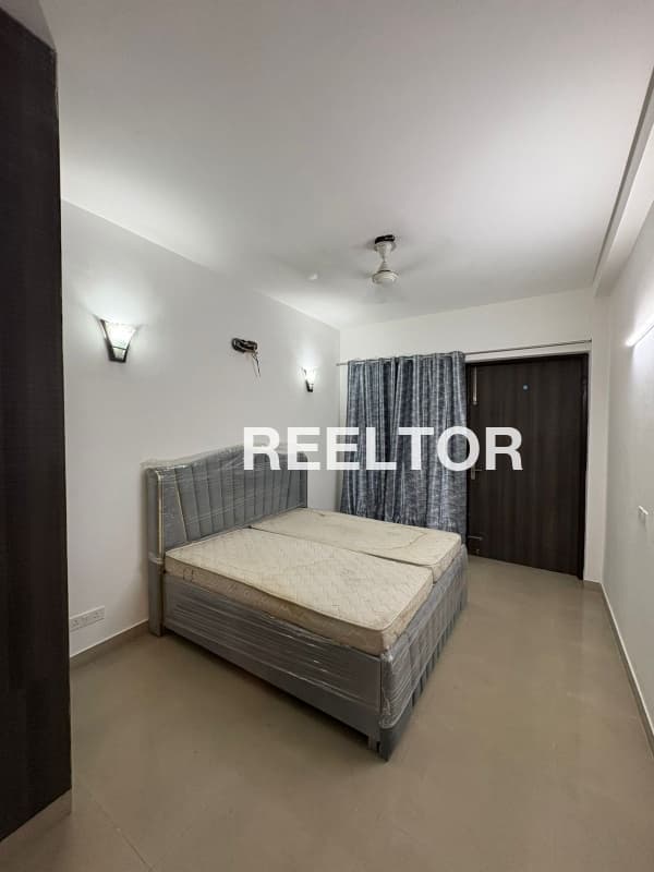 Image of Bright 2nd Floor 8 BHK Villa in Yamuna Expressway, Greater Noida