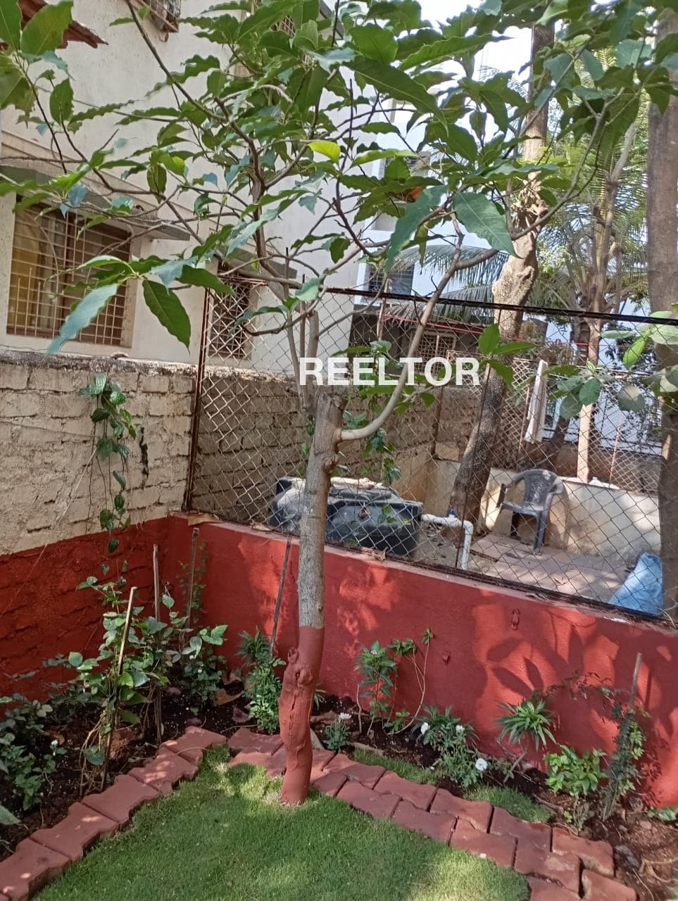 Image of Transport Nagar: Rare 6 BHK Villa for Sale