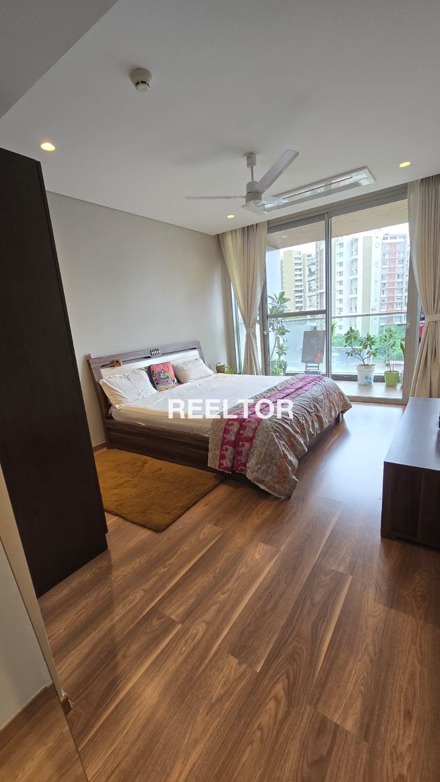 Image of Well-Connected 8 BHK Villa in sector 122