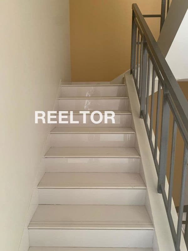 Image of Ashok Vihar Phase 1 Block IA 6 BHK Villa for Rent