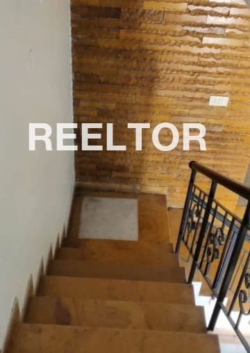 Image of Reasonably Priced 6 BHK Villa in Kolar Road Sector A